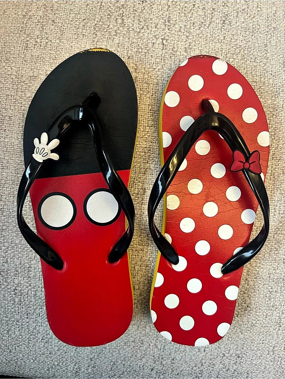 Disney Mickey & Minnie Flip‑Flops – Women’s 5/6 (S)